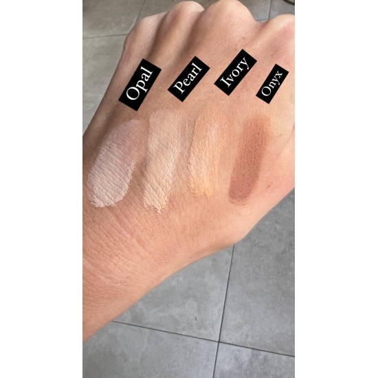 ALLEVEN SKYSTAS MAKIAŽO PAGRINDAS IR MASKUOKLIS VIENAME "INSTANT PERFECTOR", 20 ML Pearl  